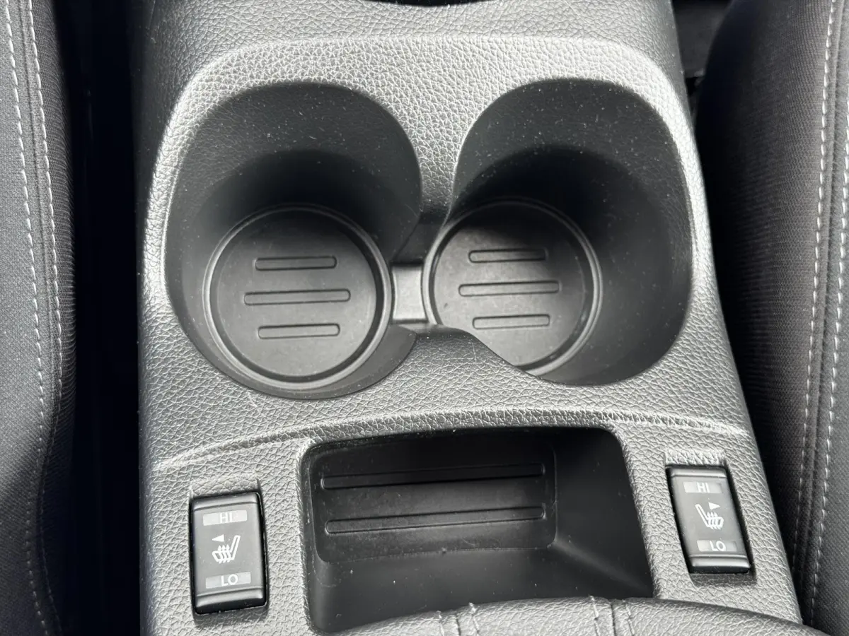 1.3 DIG-T N-Connecta / 360 camera  / Trekhaak (  1500 kg ) / Airco (automatisch) / Apple Carplay/Android Auto /