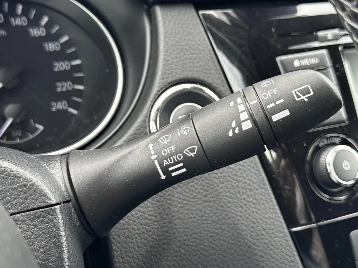 1.3 DIG-T N-Connecta / 360 camera  / Trekhaak (  1500 kg ) / Airco (automatisch) / Apple Carplay/Android Auto /