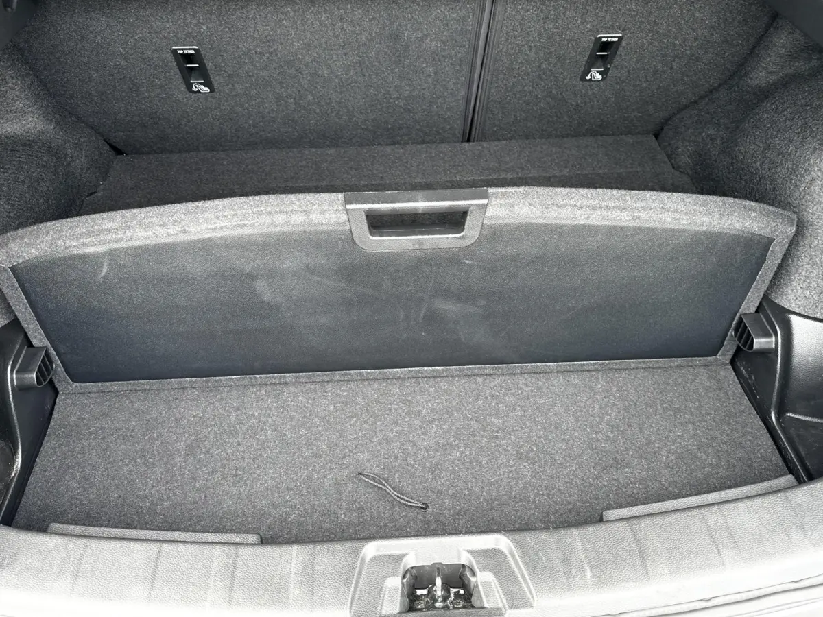 1.3 DIG-T N-Connecta / 360 camera  / Trekhaak (  1500 kg ) / Airco (automatisch) / Apple Carplay/Android Auto /