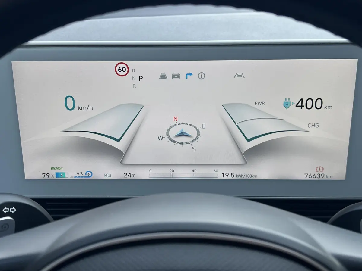 Style 73kWh / Dealer onderhouden / Accu SoH 100 % / Fabrieksgarantie tot 05-2027 / WLTP 481 km stad 686 km / CCS snel laden / warmtepomp / 1.600 kg trekgewicht / Stuur- en stoelverwarming / 