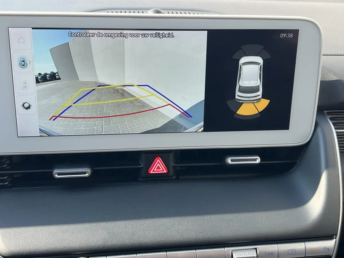 Style 73kWh / Dealer onderhouden / Accu SoH 100 % / Fabrieksgarantie tot 05-2027 / WLTP 481 km stad 686 km / CCS snel laden / warmtepomp / 1.600 kg trekgewicht / Stuur- en stoelverwarming / 