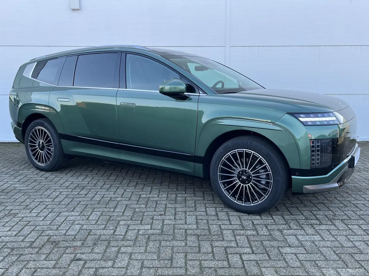 Lounge AWD 7p. 110.3 kWh | Nieuw uit voorraad leverbaar