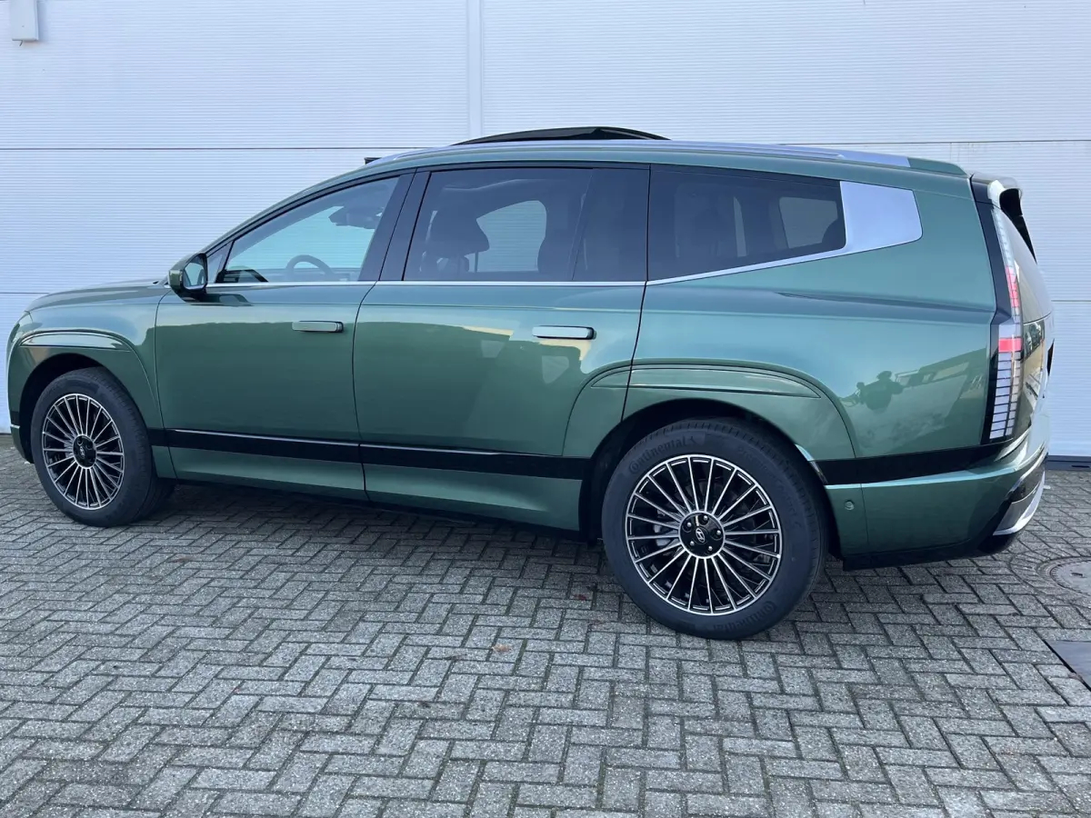 Lounge AWD 7p. 110.3 kWh | Nieuw uit voorraad leverbaar