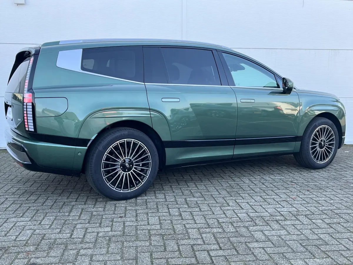 Lounge AWD 7p. 110.3 kWh | Nieuw uit voorraad leverbaar