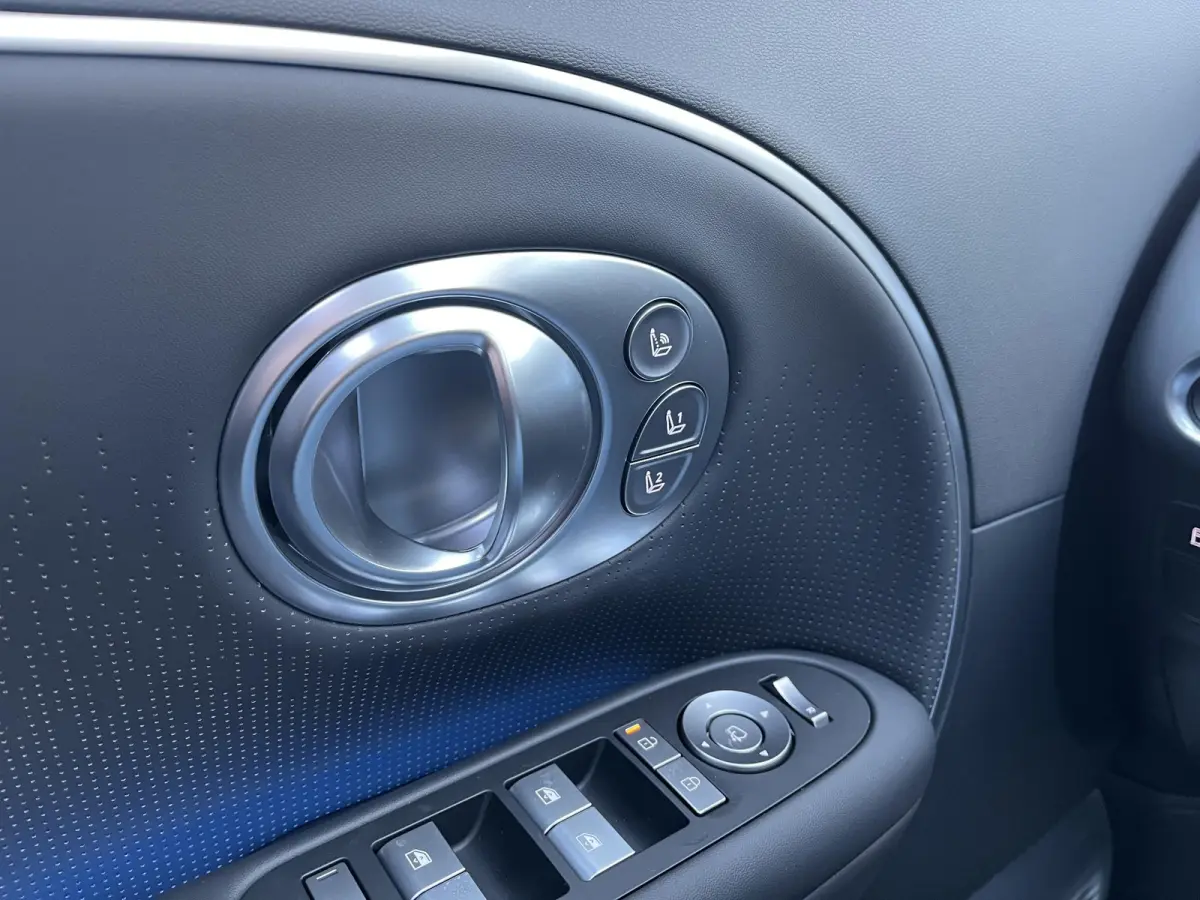 Lounge AWD 7p. 110.3 kWh | Nieuw uit voorraad leverbaar