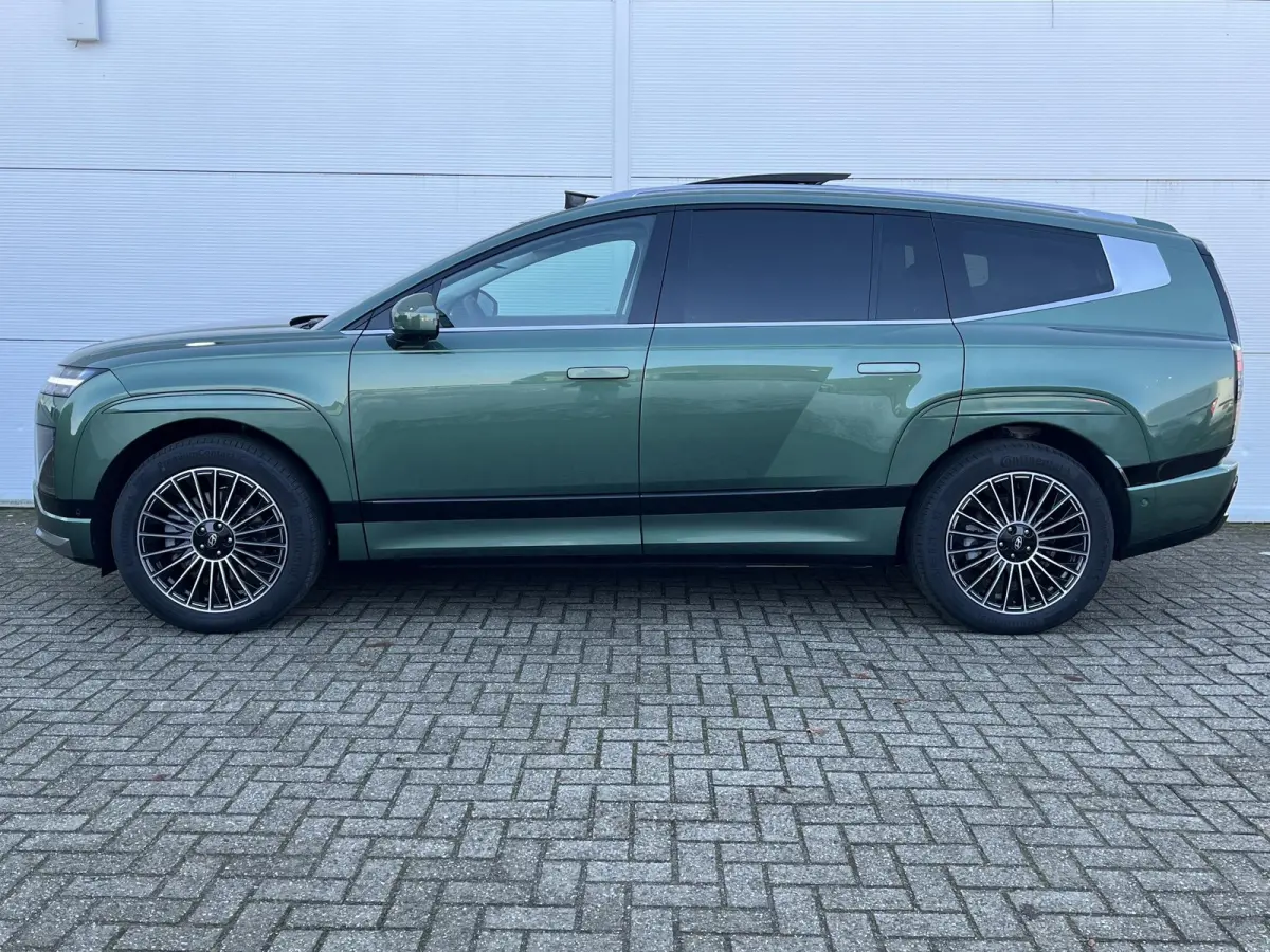 Lounge AWD 7p. 110.3 kWh | Nieuw uit voorraad leverbaar