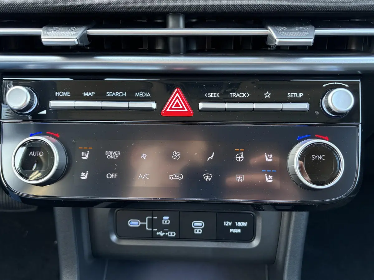 1.6 T-GDI PHEV Premium ** Nieuw uit voorraad leverbaar **