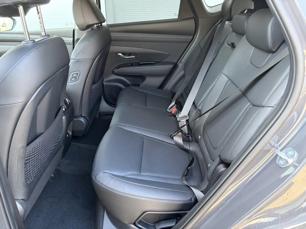 1.6 T-GDI PHEV Premium ** Nieuw uit voorraad leverbaar **