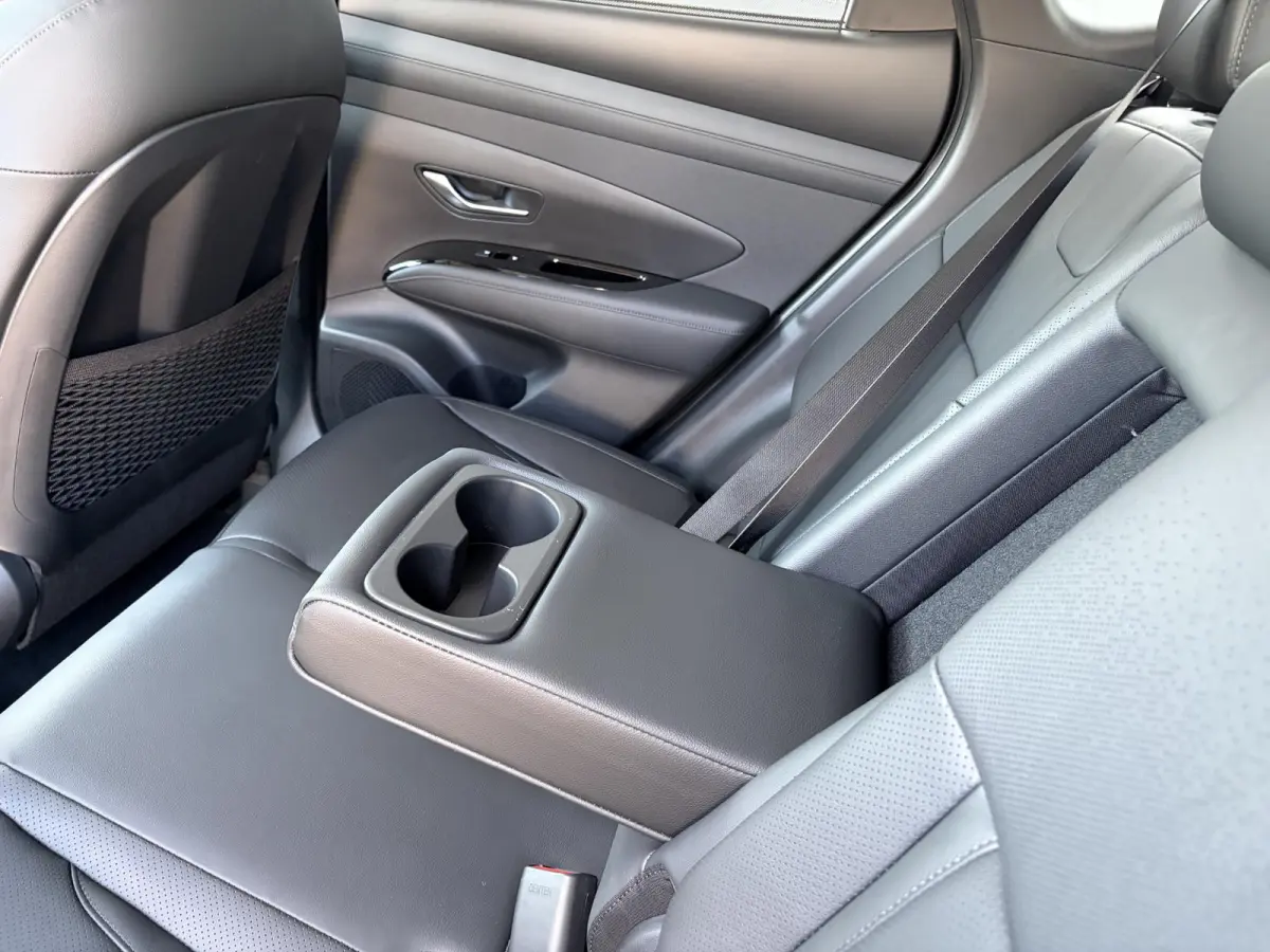 1.6 T-GDI PHEV Premium ** Nieuw uit voorraad leverbaar **
