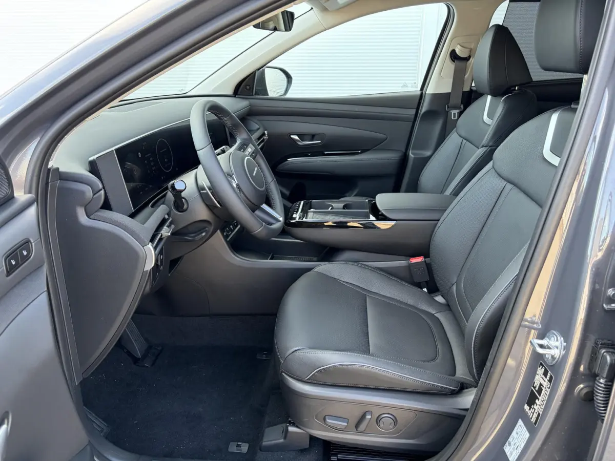 1.6 T-GDI PHEV Premium ** Nieuw uit voorraad leverbaar **