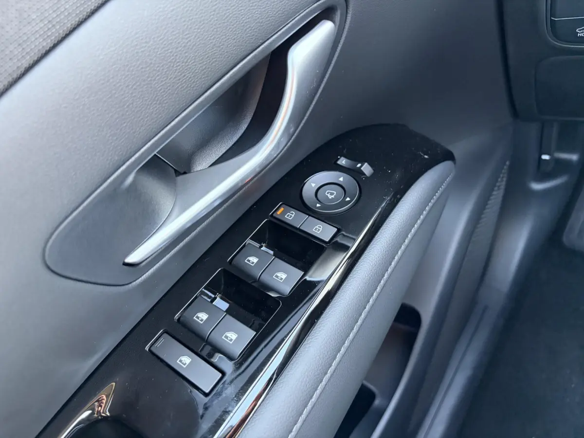 1.6 T-GDI PHEV Premium ** Nieuw uit voorraad leverbaar **
