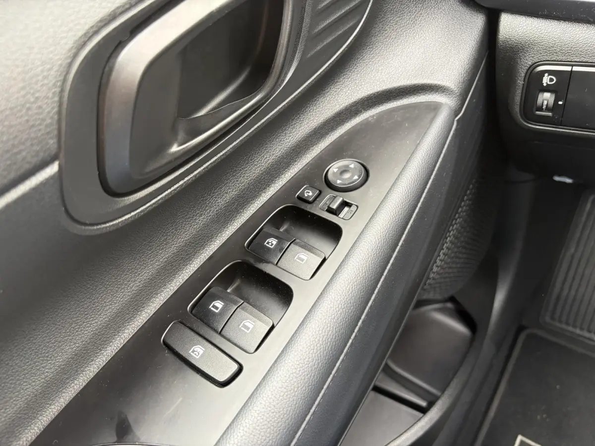 1.0 T-GDI Comfort / Cruise control / Apple Carplay/Android Auto / Rijstrooksensor met correctie / Airco /