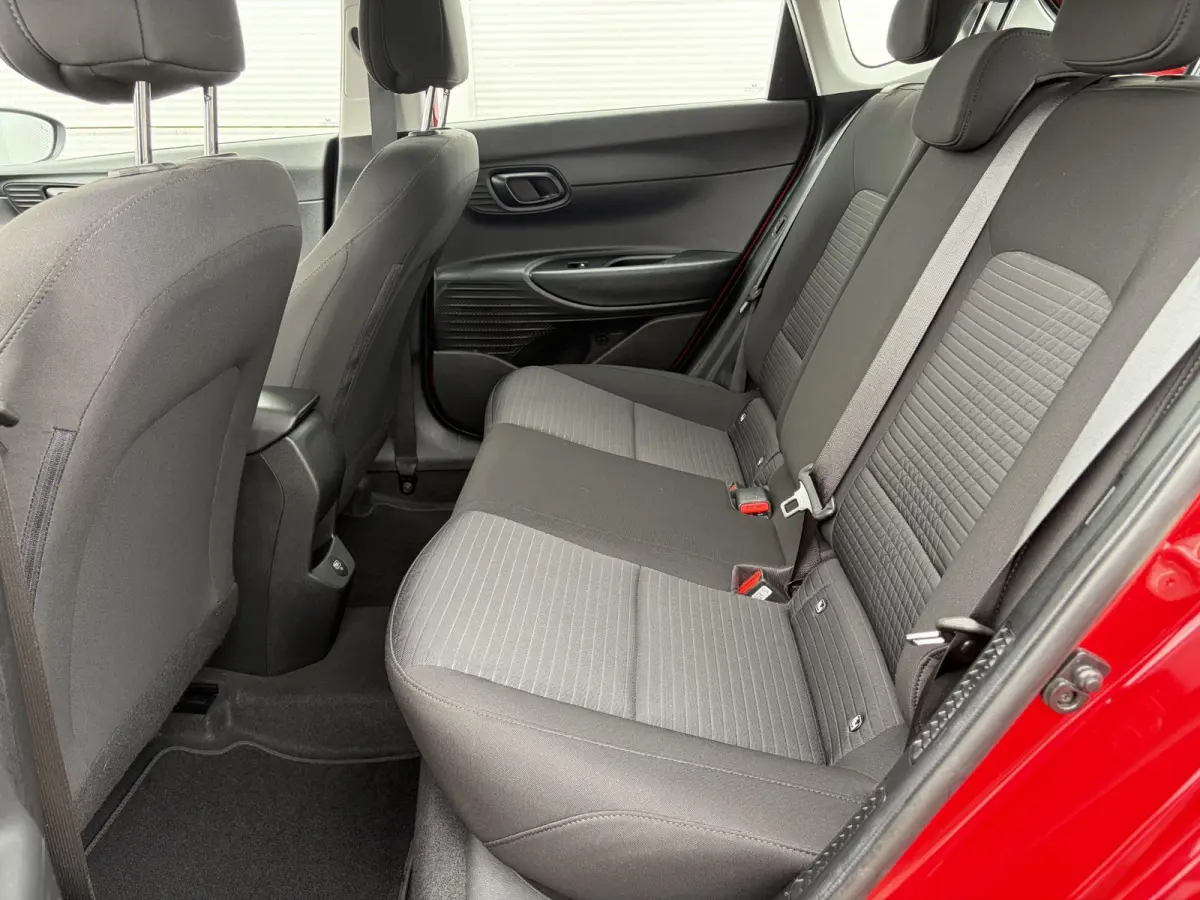 1.0 T-GDI Comfort / Cruise control / Apple Carplay/Android Auto / Rijstrooksensor met correctie / Airco /