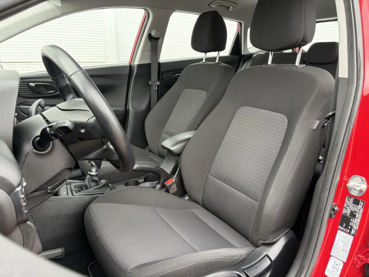 1.0 T-GDI Comfort / Cruise control / Apple Carplay/Android Auto / Rijstrooksensor met correctie / Airco /