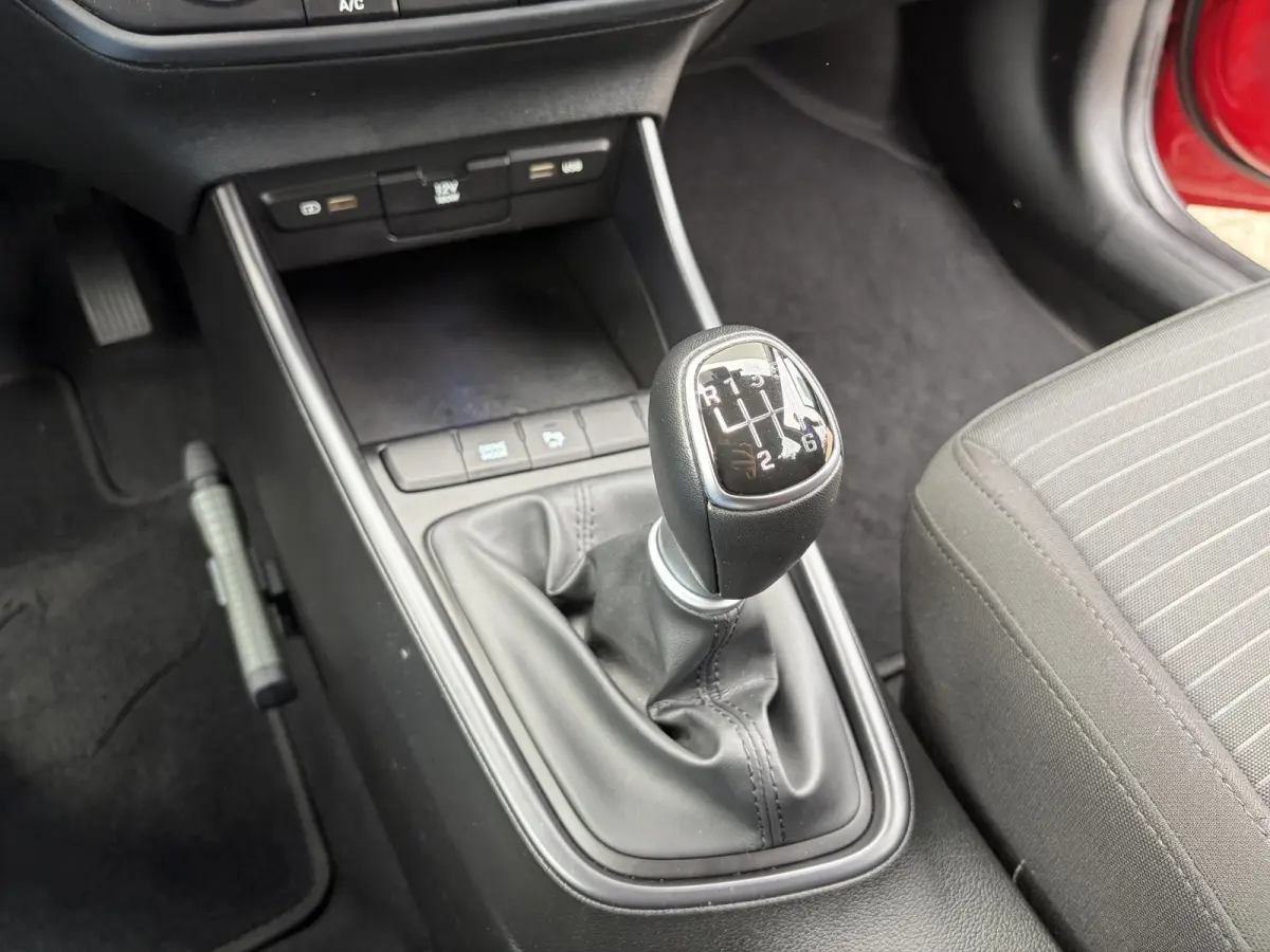 1.0 T-GDI Comfort / Cruise control / Apple Carplay/Android Auto / Rijstrooksensor met correctie / Airco /