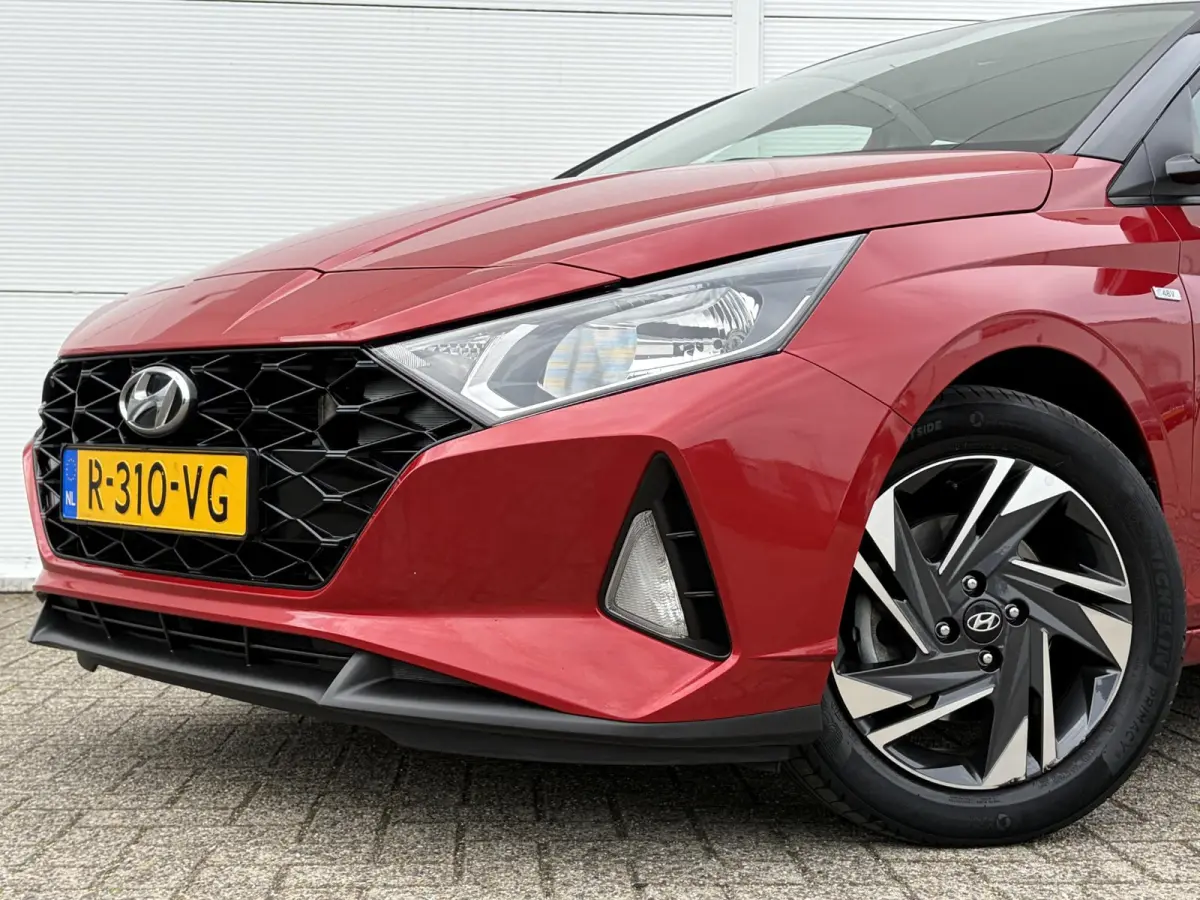 1.0 T-GDI Comfort / Cruise control / Apple Carplay/Android Auto / Rijstrooksensor met correctie / Airco /