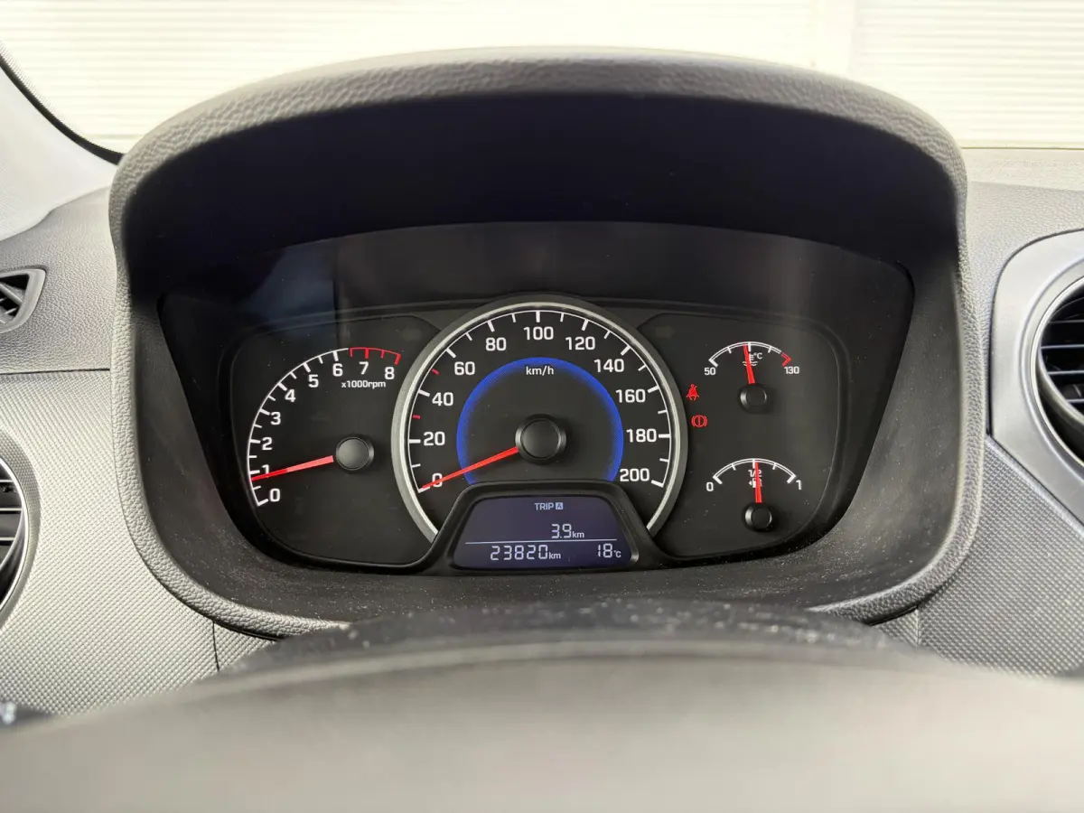 1.0i Comfort / Airco / Cruise control /