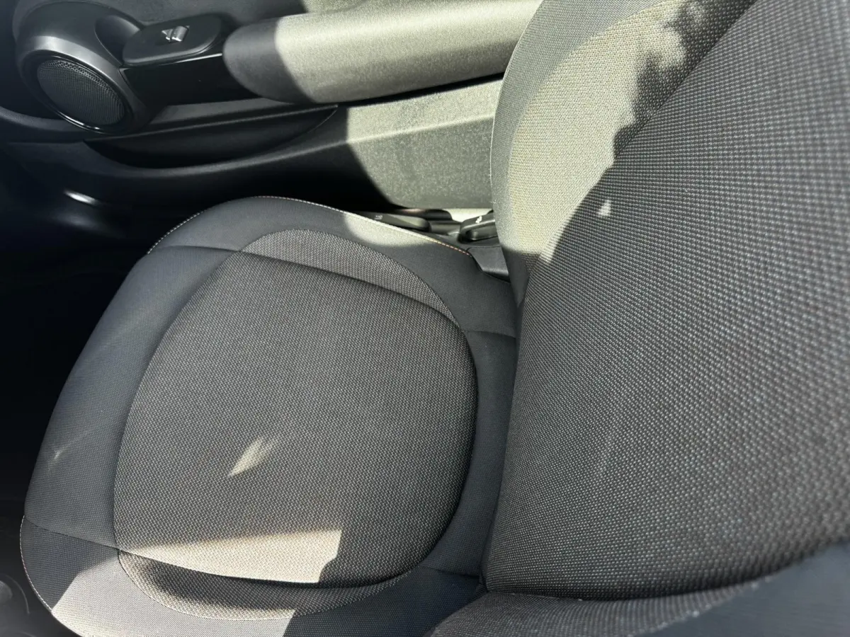 1.5 Cooper Pepper Serious Business / Stoelverwarming voor / Navigatie / Parkeersensoren achter / Panorama Dak /  Airco Climate Control