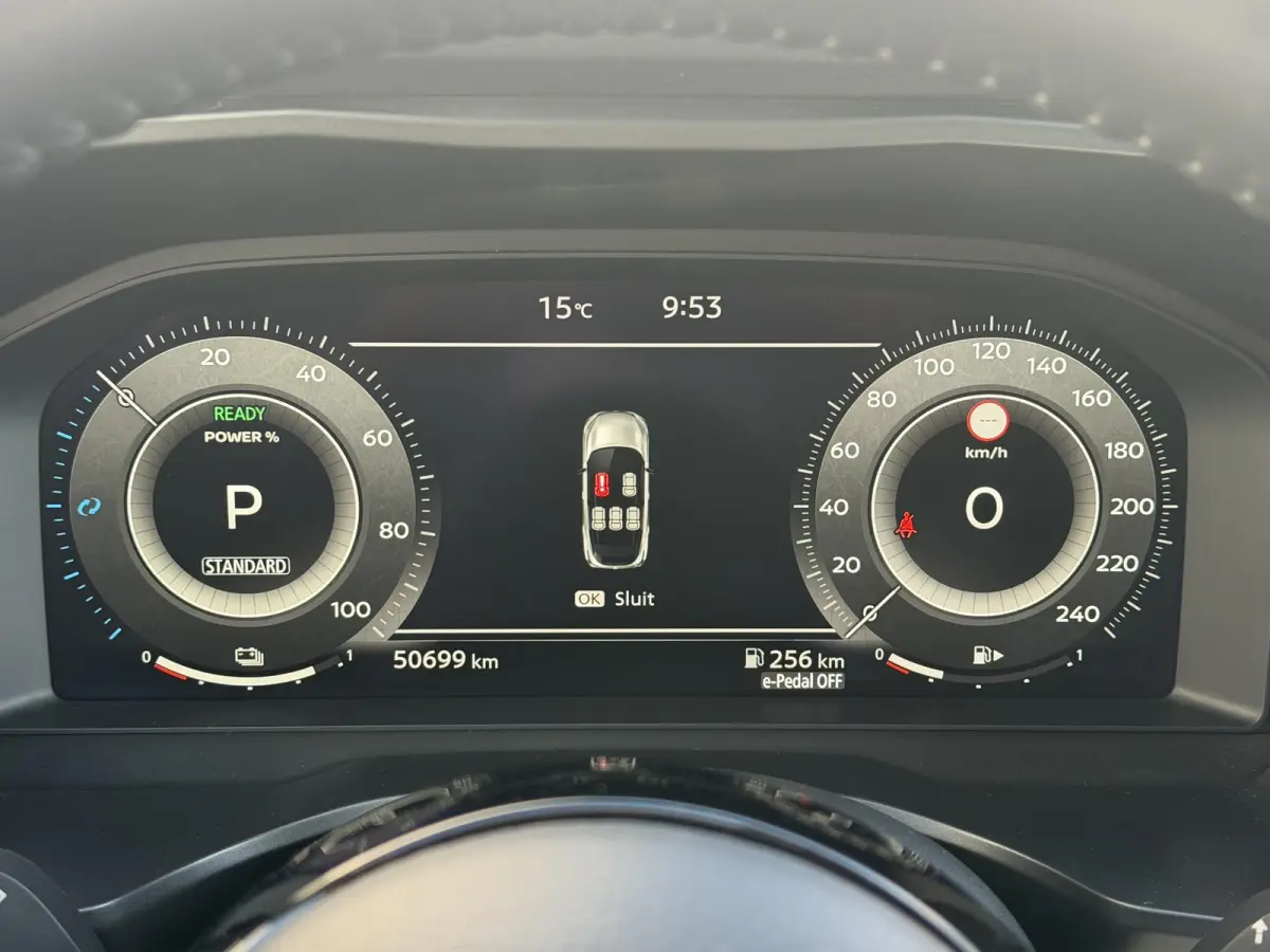 1.5 e-Power N-Connecta / Panoramadak / Facelift / Navigatie / 360 Camera / Dodehoek Detectie /  Apple Carplay& Android Auto / Adaptieve Cruise / Clima / DAB /