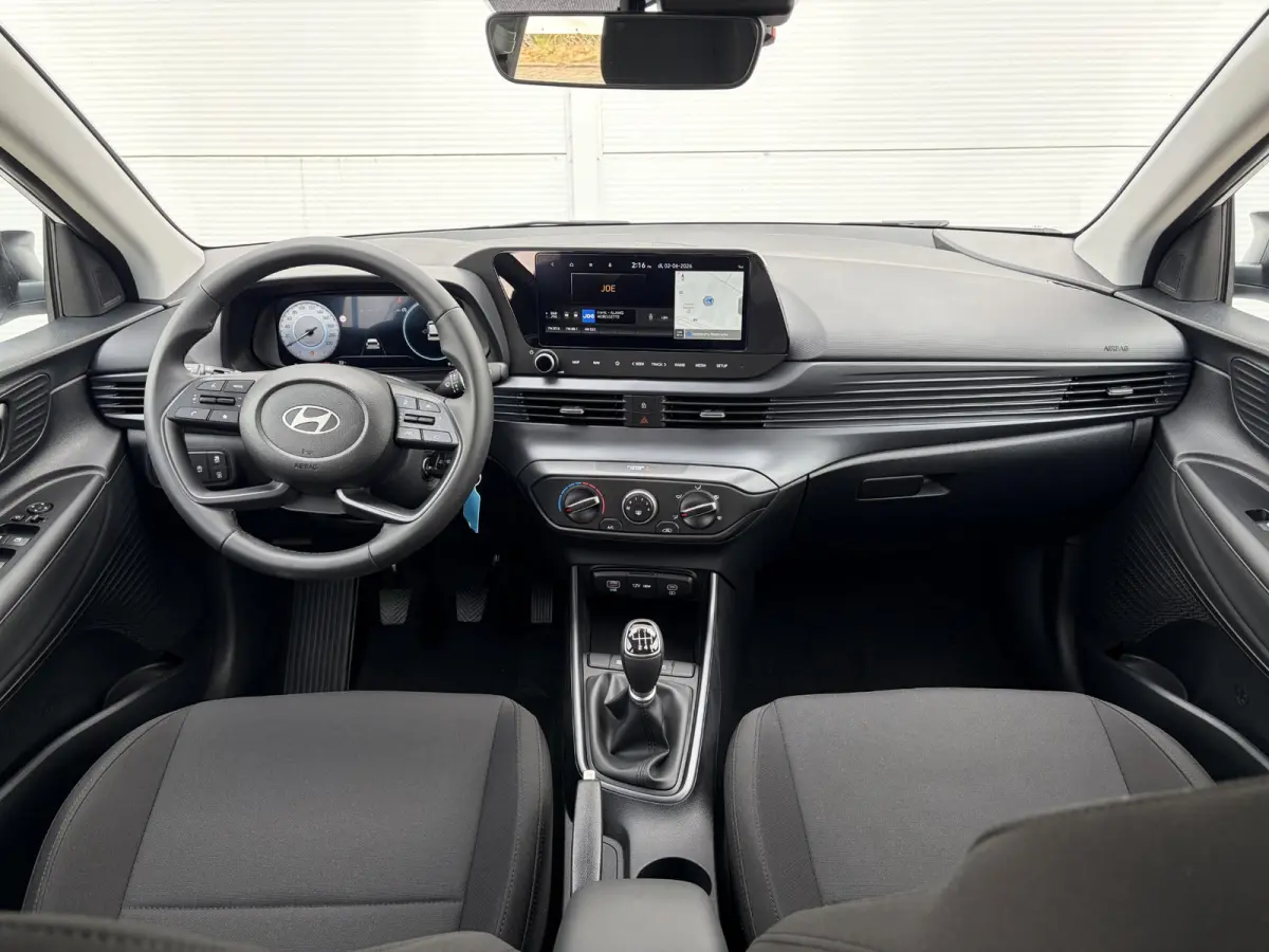 1.0 T-GDI Comfort Nieuw uit voorraad leverbaar | 16-inch lichtmetalen velgen | Achteruitrijcamera | Apple Carplay/Android Auto