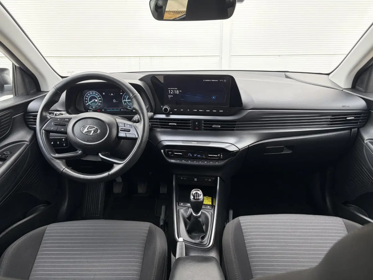 1.0 T-GDI Premium / Trekhaak ( 1110 kg ) / Achteruitrijcamera / Parkeersensoren v/a / voorstoelen verwarmd /