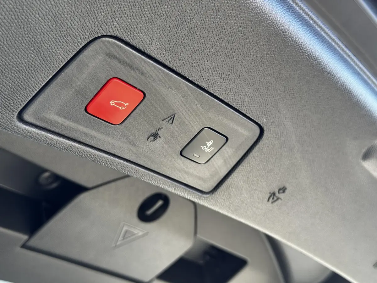 1.6 HYbrid GT / Panoramadak / Adaptief Cruise Control / Elektrische Voorstoelen Met Massage&Geheugen / Dode Hoek Detectie / 360 Camera