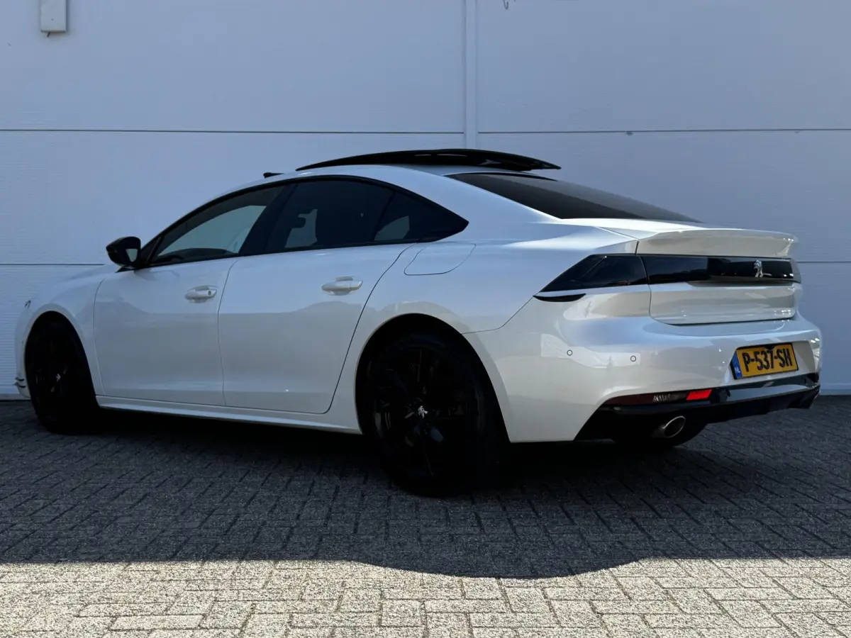 1.6 HYbrid GT / Panoramadak / Adaptief Cruise Control / Elektrische Voorstoelen Met Massage&Geheugen / Dode Hoek Detectie / 360 Camera