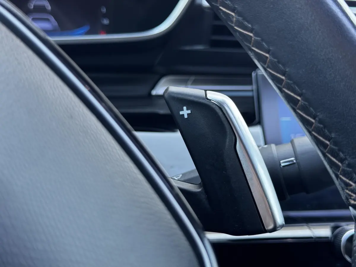 1.6 HYbrid GT / Panoramadak / Adaptief Cruise Control / Elektrische Voorstoelen Met Massage&Geheugen / Dode Hoek Detectie / 360 Camera