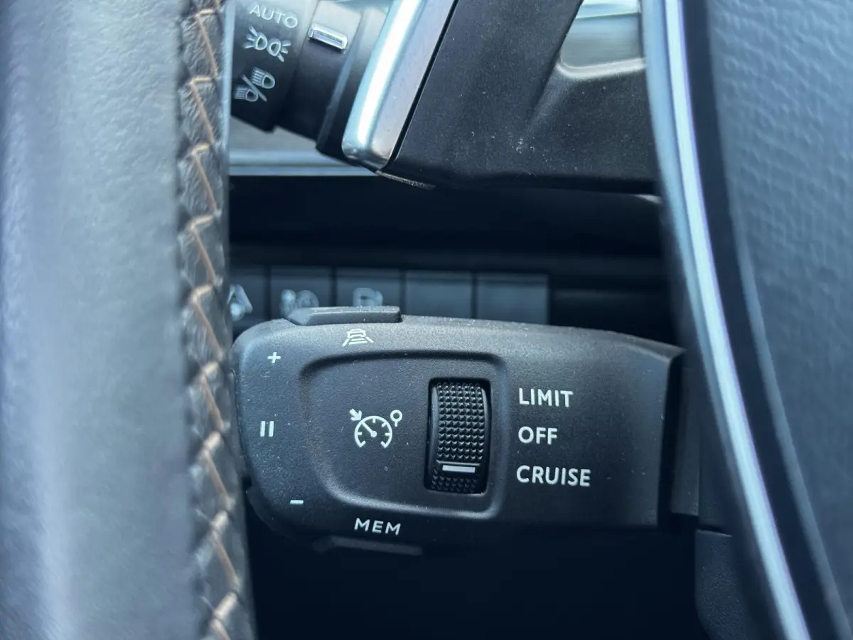 1.6 HYbrid GT / Panoramadak / Adaptief Cruise Control / Elektrische Voorstoelen Met Massage&Geheugen / Dode Hoek Detectie / 360 Camera