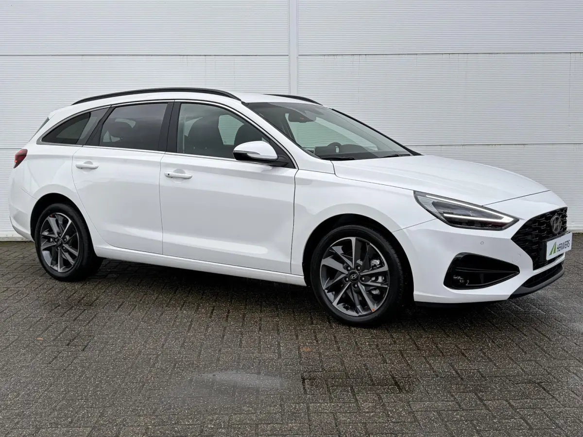 1.6 T-GDi Premium ** Nu met € 4.000 Voordeel ** Nieuw uit voorraad leverbaar **