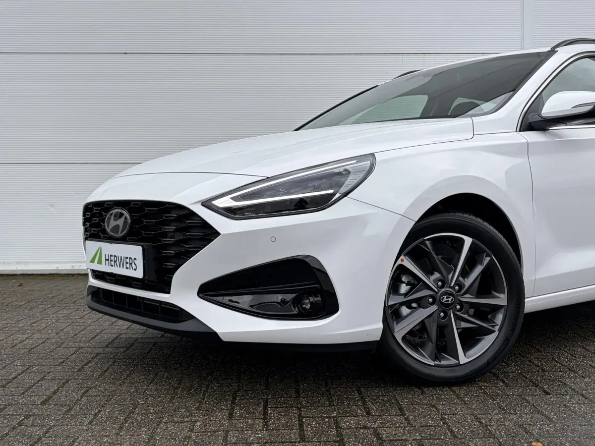1.6 T-GDi Premium ** Nu met € 4.000 Voordeel ** Nieuw uit voorraad leverbaar **