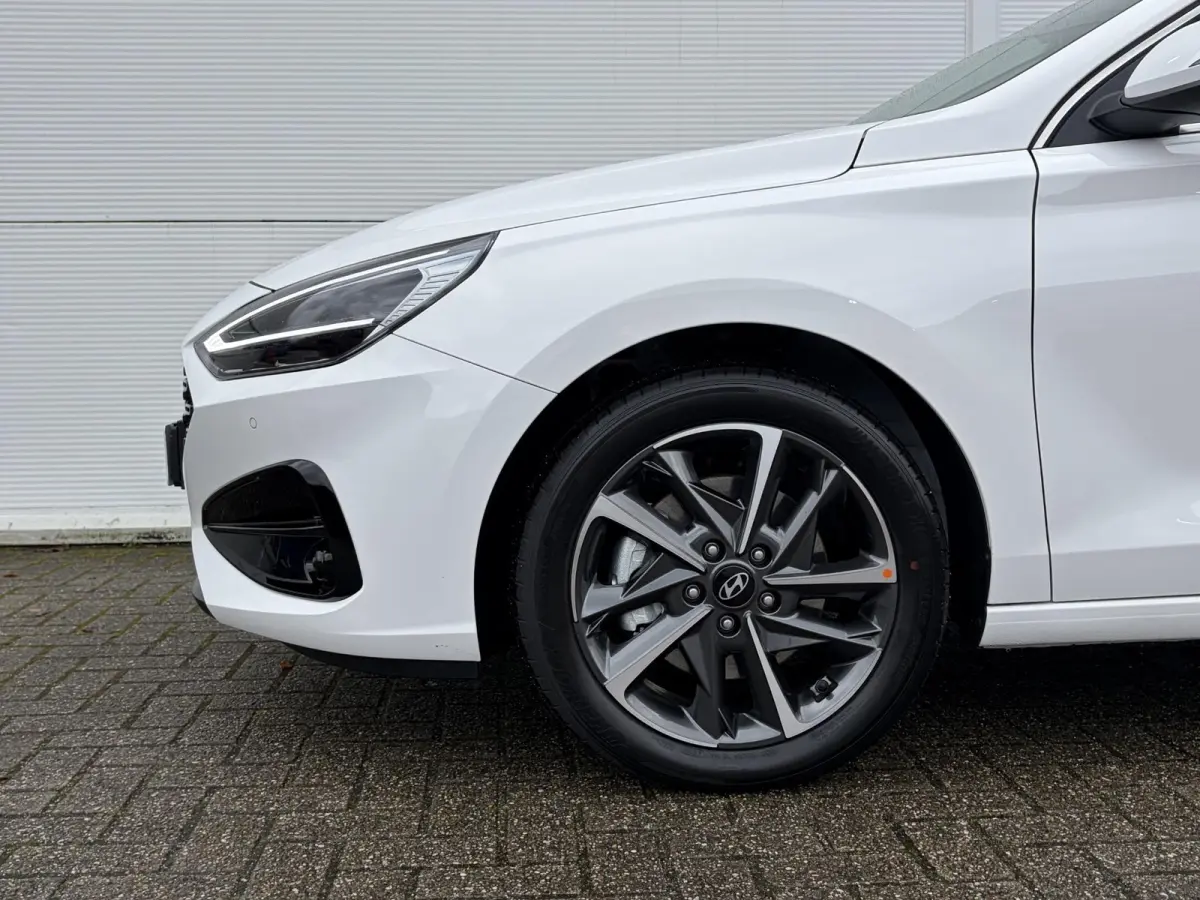 1.6 T-GDi Premium ** Nu met € 4.000 Voordeel ** Nieuw uit voorraad leverbaar **