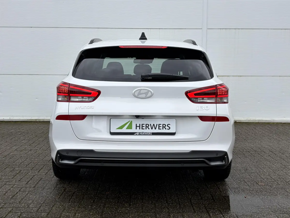 1.6 T-GDi Premium ** Nu met € 4.000 Voordeel ** Nieuw uit voorraad leverbaar **