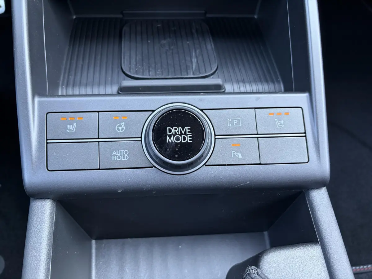 N Line Business 64.8 kWh / Adaptieve Cruise Control / Apple Carplay/Android Auto / Navigatie / Achteruitrijcamera / DAB / Climate Control /