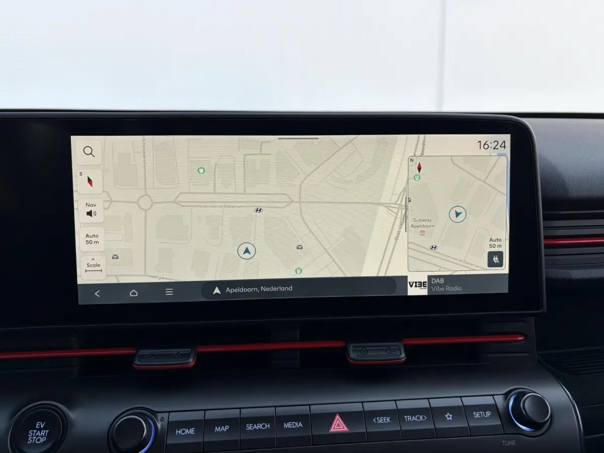 N Line Business 64.8 kWh / Adaptieve Cruise Control / Apple Carplay/Android Auto / Navigatie / Achteruitrijcamera / DAB / Climate Control /