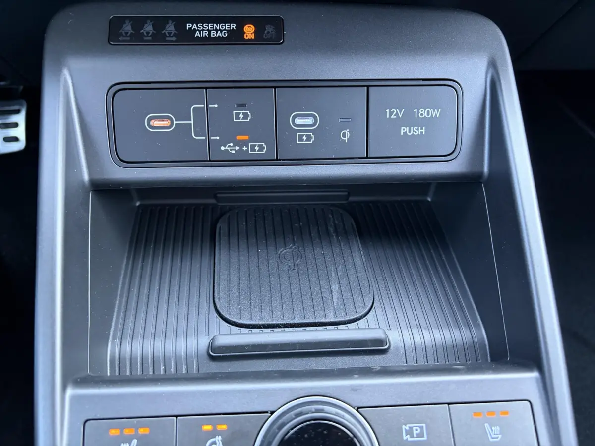 N Line Business 64.8 kWh / Adaptieve Cruise Control / Apple Carplay/Android Auto / Navigatie / Achteruitrijcamera / DAB / Climate Control /