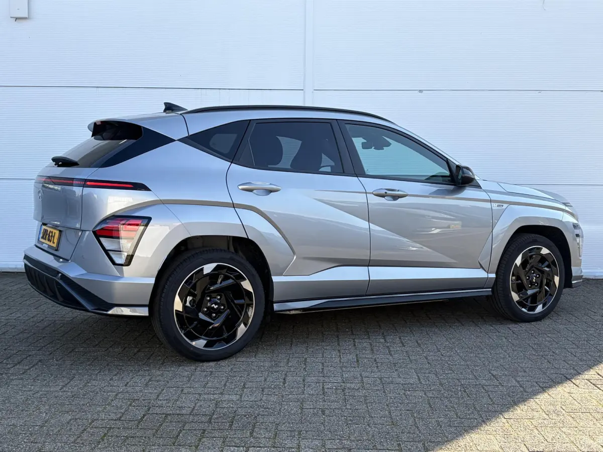 N Line Business 64.8 kWh / Adaptieve Cruise Control / Apple Carplay/Android Auto / Navigatie / Achteruitrijcamera / DAB / Climate Control /