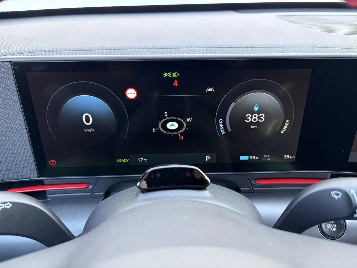 N Line Business 64.8 kWh / Adaptieve Cruise Control / Apple Carplay/Android Auto / Navigatie / Achteruitrijcamera / DAB / Climate Control /