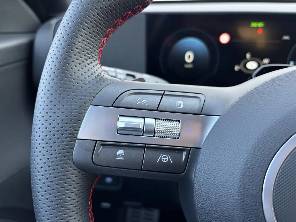 N Line Business 64.8 kWh / Adaptieve Cruise Control / Apple Carplay/Android Auto / Navigatie / Achteruitrijcamera / DAB / Climate Control /