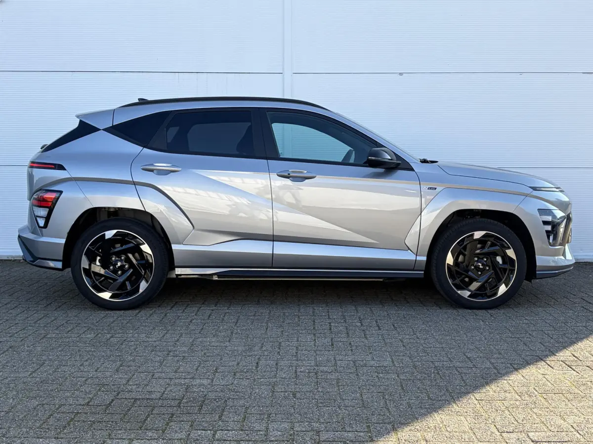 N Line Business 64.8 kWh / Adaptieve Cruise Control / Apple Carplay/Android Auto / Navigatie / Achteruitrijcamera / DAB / Climate Control /
