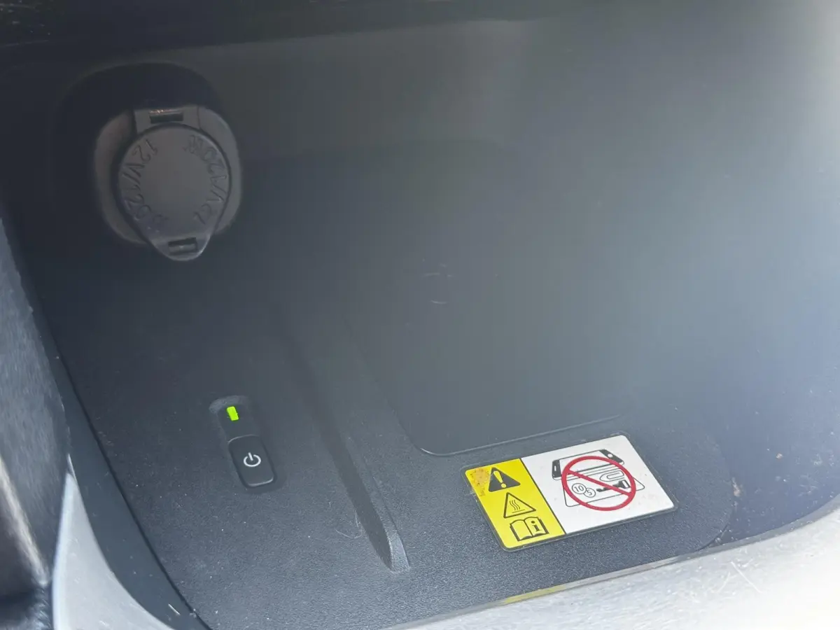 1.5 Hybrid Dynamic / Navigatie / Apple Carplay / Achteruitrijcamera / Stuur-, Stoel en voorruitverwarming / Trekhaak
