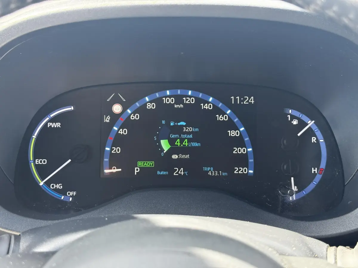 1.5 Hybrid Dynamic / Navigatie / Apple Carplay / Achteruitrijcamera / Stuur-, Stoel en voorruitverwarming / Trekhaak