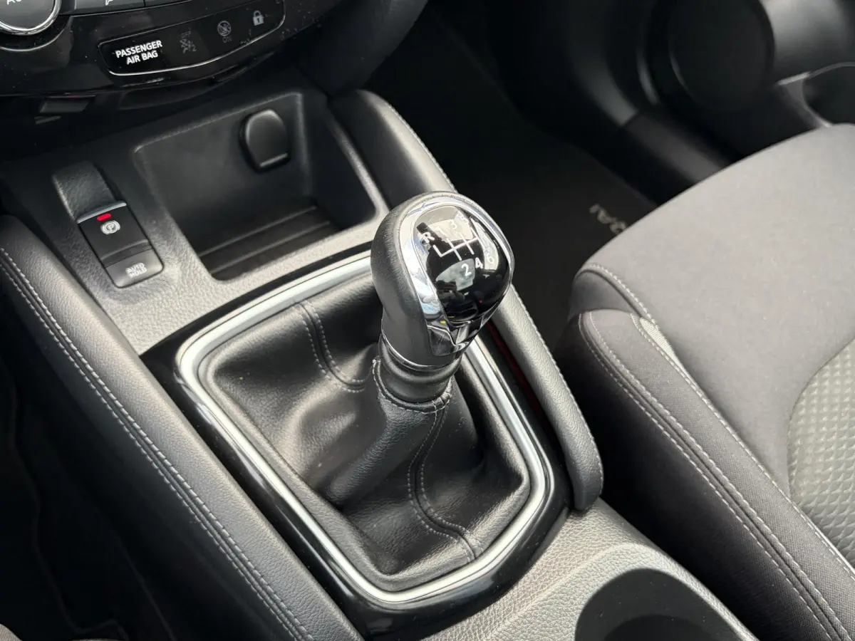 1.3 DIG-T Design Edition / Trekhaak ( 1300 kg ) / Apple Carplay/Android Auto / Airco (automatisch) /
