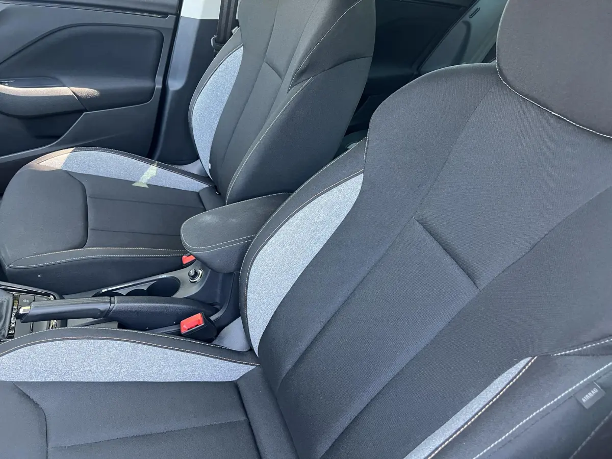 1.0 TSI Selection / Garantie tot 02-2029 tot 60.000km / Cruise Control / Camera / Navigatie via Apple Carplay Android / Climate Control / 16" LM wielen /