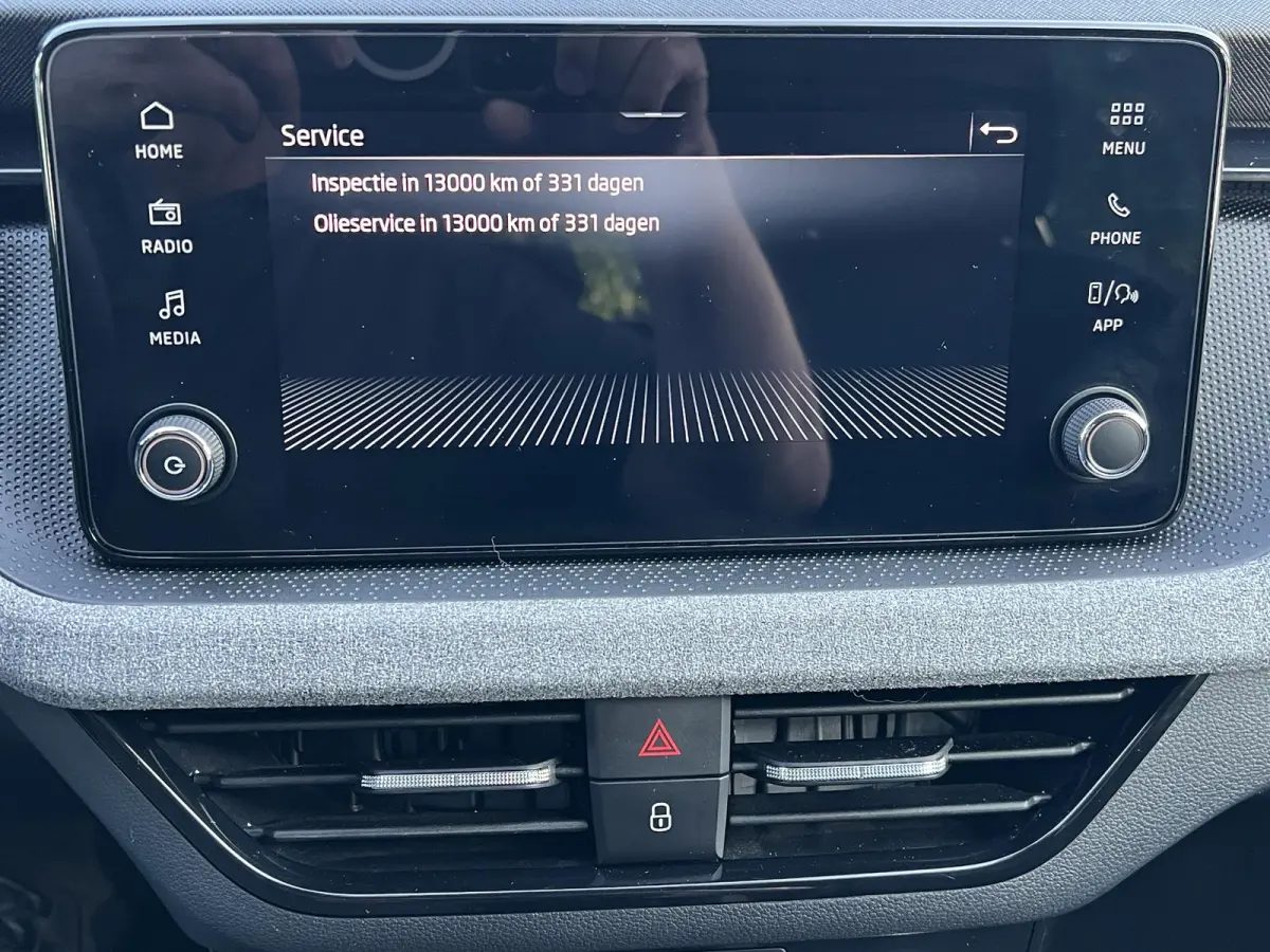 1.0 TSI Selection / Garantie tot 02-2029 tot 60.000km / Cruise Control / Camera / Navigatie via Apple Carplay Android / Climate Control / 16" LM wielen /