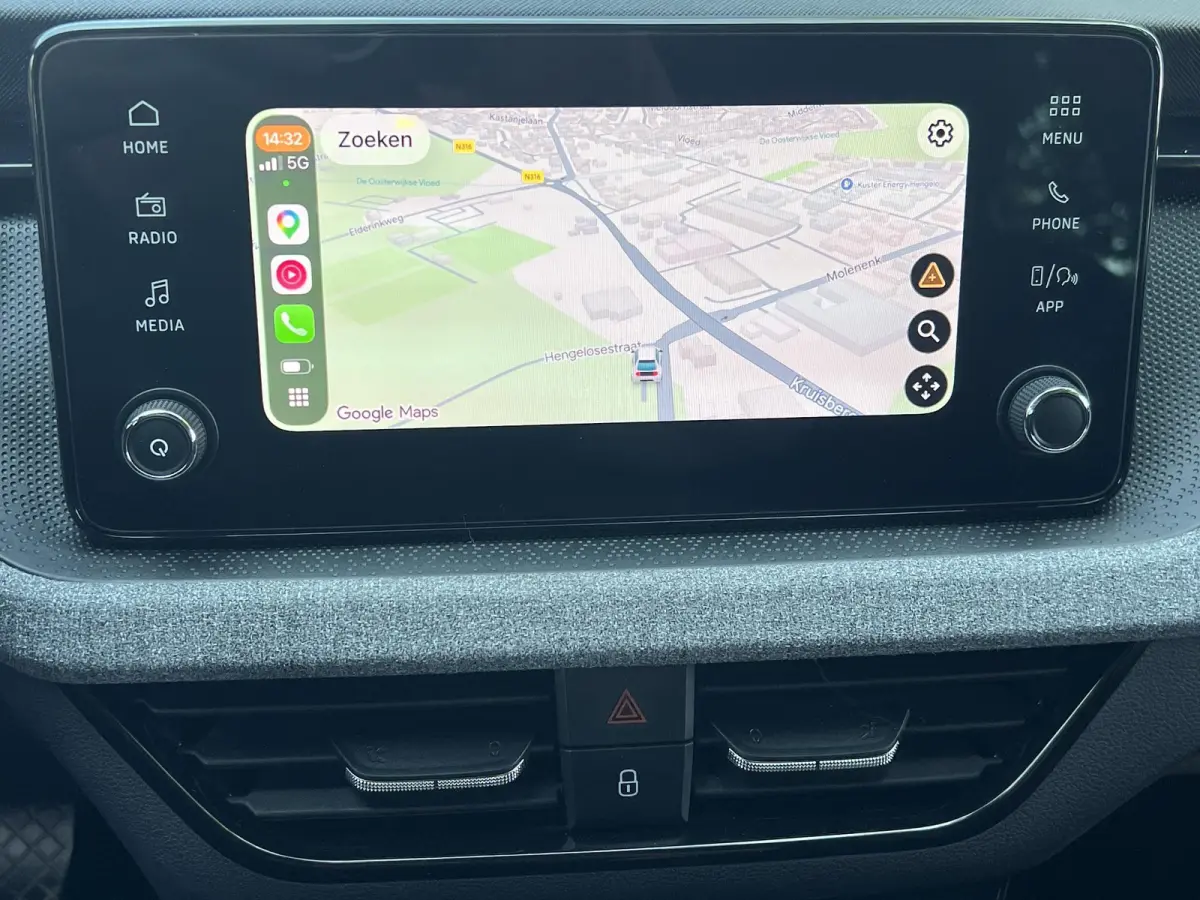 1.0 TSI Selection / Garantie tot 02-2029 tot 60.000km / Cruise Control / Camera / Navigatie via Apple Carplay Android / Climate Control / 16" LM wielen /