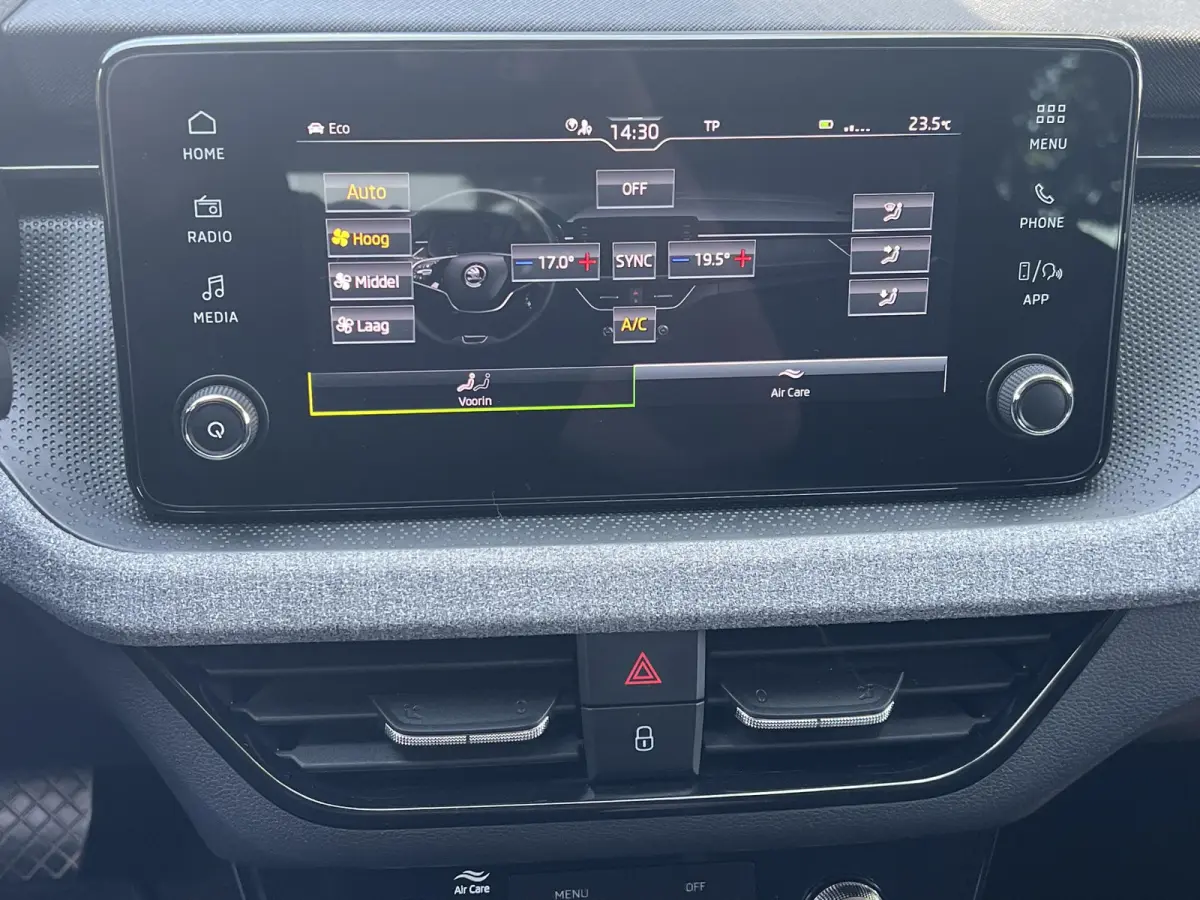 1.0 TSI Selection / Garantie tot 02-2029 tot 60.000km / Cruise Control / Camera / Navigatie via Apple Carplay Android / Climate Control / 16" LM wielen /
