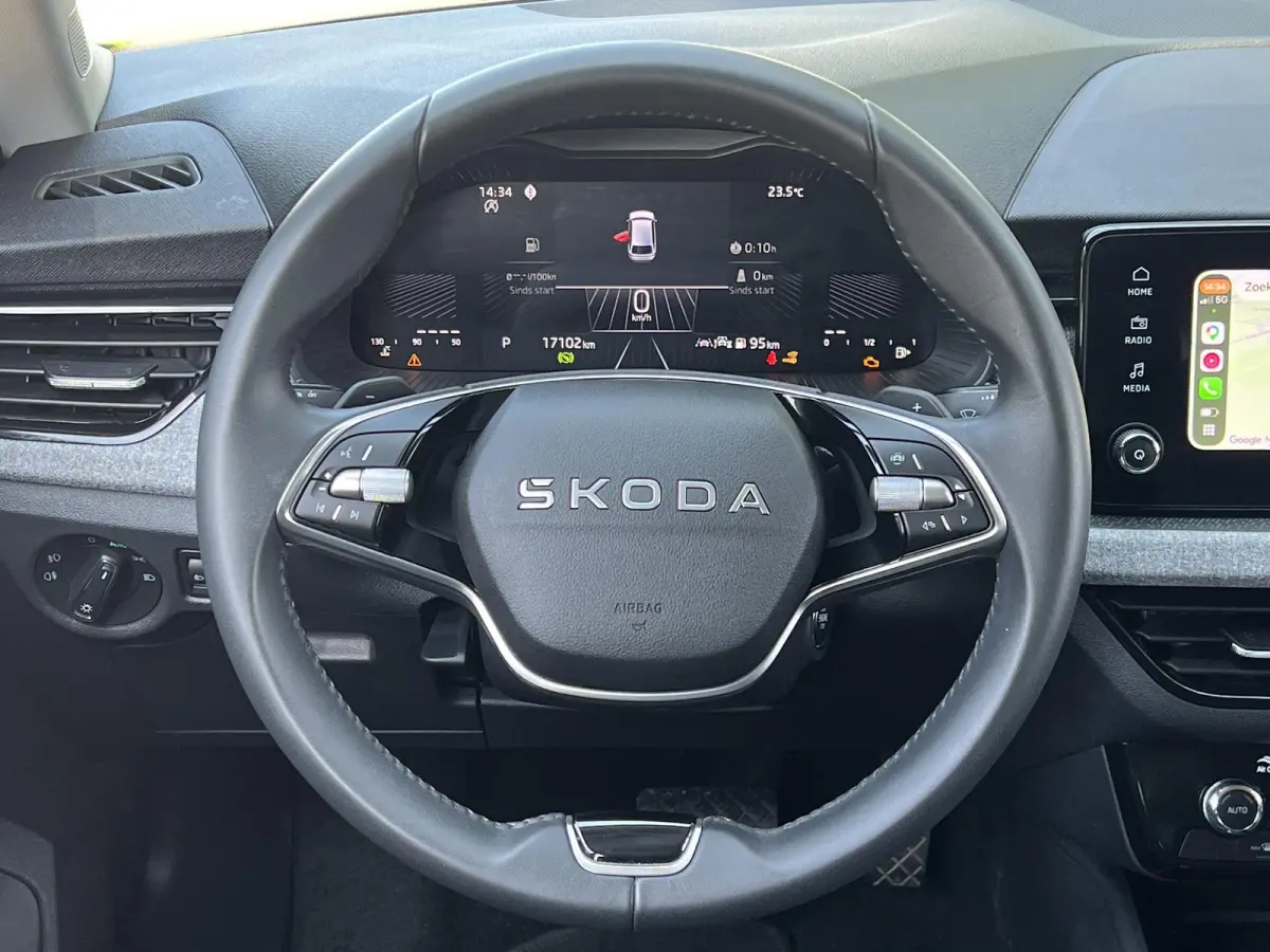 1.0 TSI Selection / Garantie tot 02-2029 tot 60.000km / Cruise Control / Camera / Navigatie via Apple Carplay Android / Climate Control / 16" LM wielen /