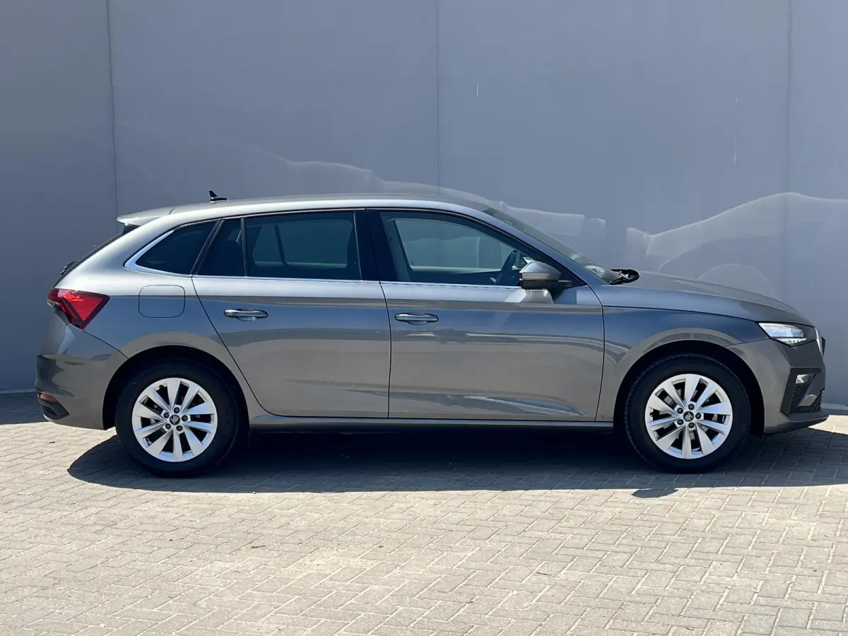 1.0 TSI Selection / Garantie tot 02-2029 tot 60.000km / Cruise Control / Camera / Navigatie via Apple Carplay Android / Climate Control / 16" LM wielen /