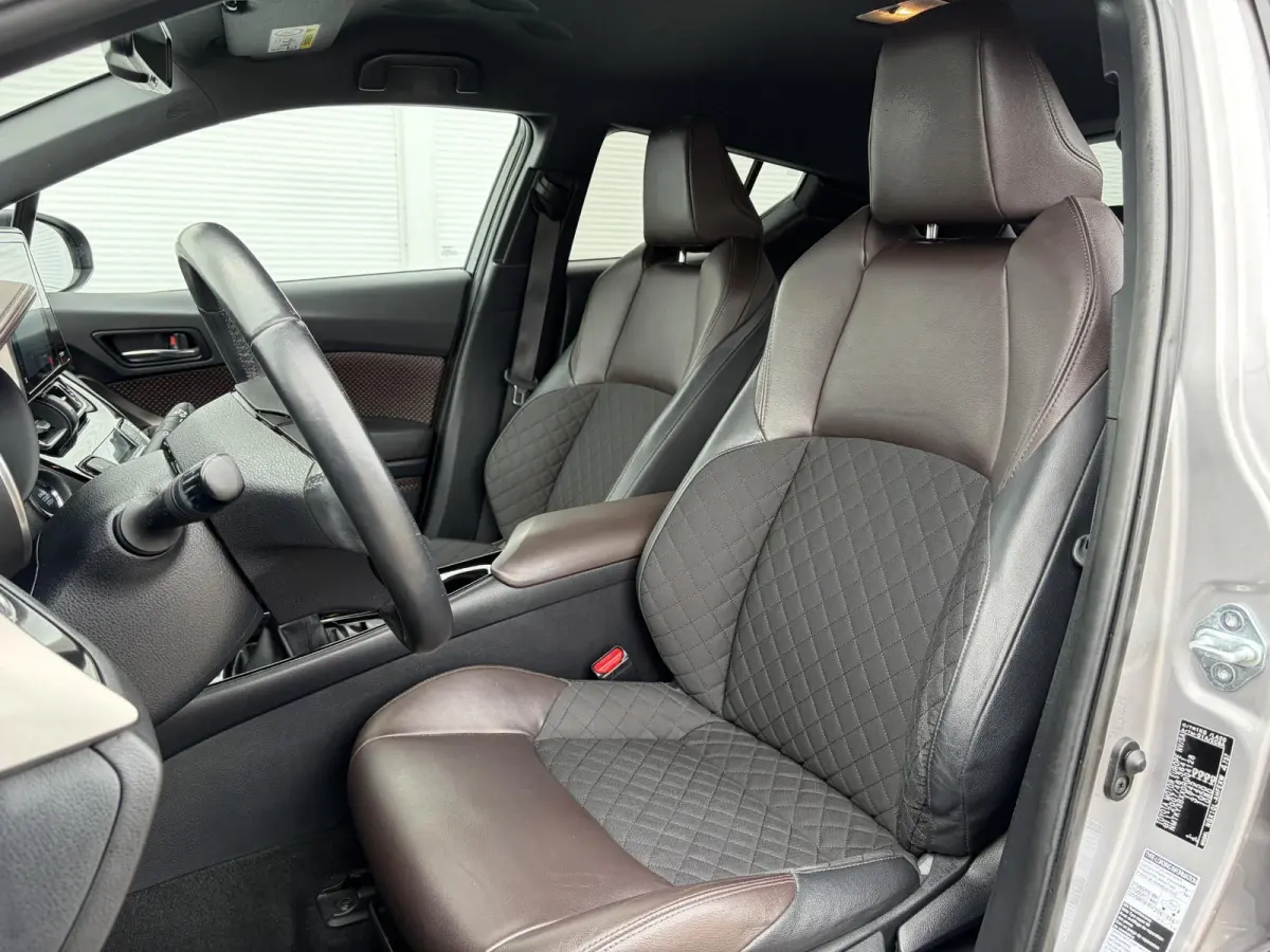 1.2 First Edition / Trekhaak (  1300 kg ) / Cruise control adaptief /  Navigatiesysteem /